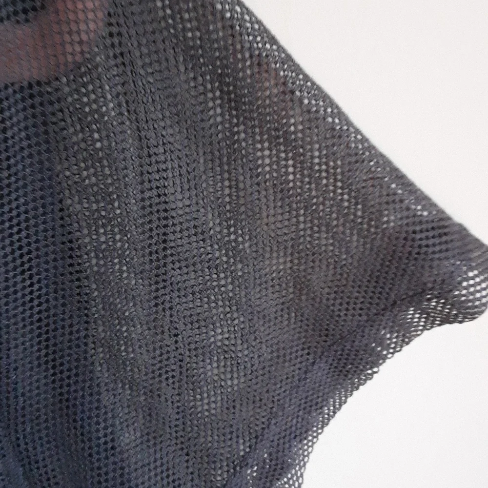 Embroidered Sundance Gray Top - Picture 3 of 4